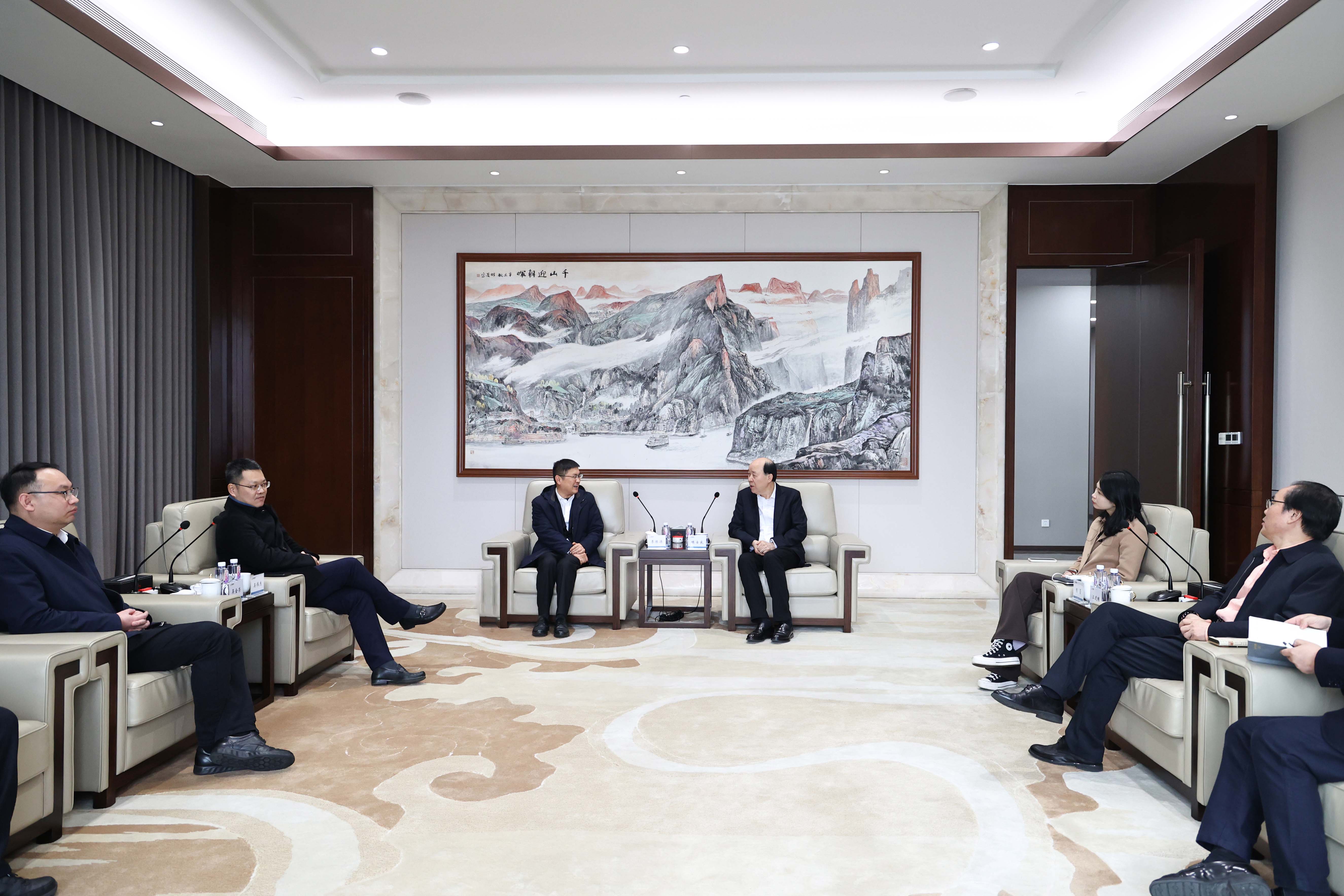 嘉興港區(qū)黨工委書記李陳源蒞臨桐昆調(diào)研-網(wǎng)站新聞