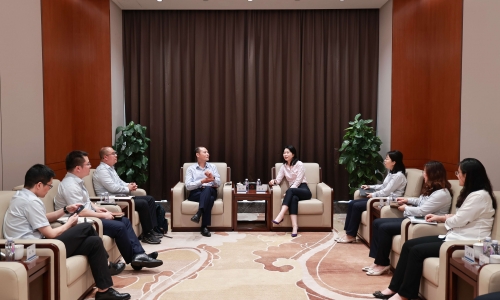 上海浦東發展銀行嘉興分行行長張輝蒞臨桐昆調研交流