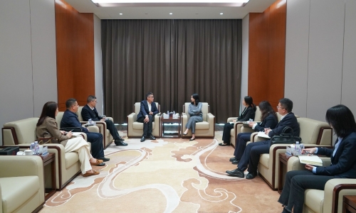 中國銀行嘉興分行行長婁永海蒞臨桐昆調(diào)研